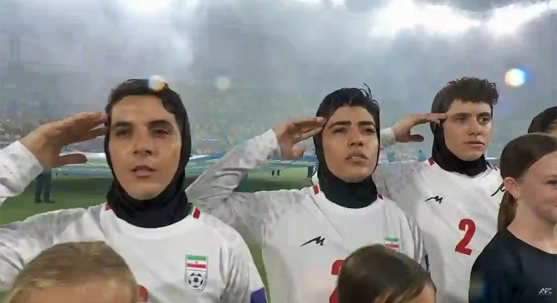 Coupe d’Asie : Le chant des larmes et du salut militaire pour les Iraniennes