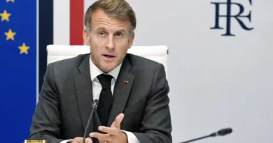 MACRON